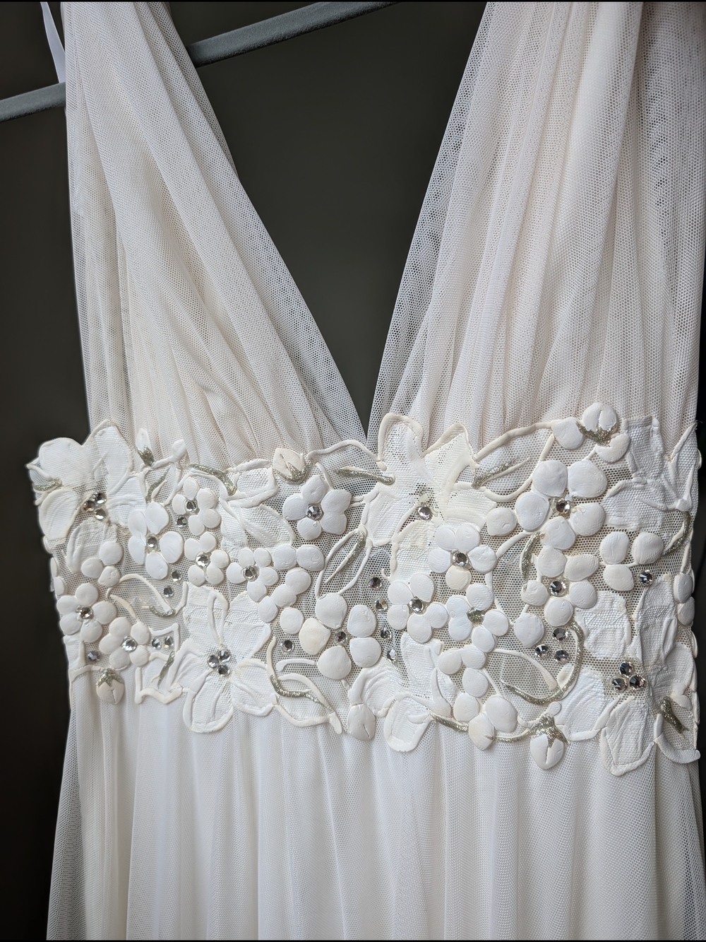 Ema Savahl Ivory With Floral Handpaint V-Neck Gown